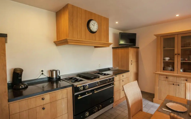 Classy Holiday Home in Aartrijke With Private Swimming Pool