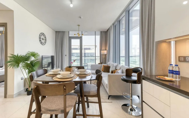 PVH - 1BR Lagoon View - District One