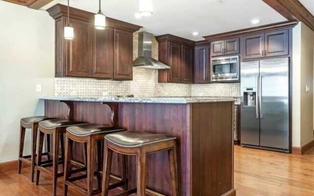 Platinum Vail Ritz-carlton 4 Bedroom Mountain Residence Just One Block From the Eagle Bahn Gondola