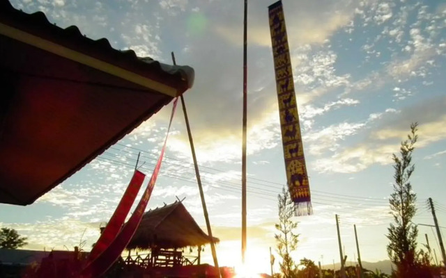 Heun Baan Rong Khun Resort