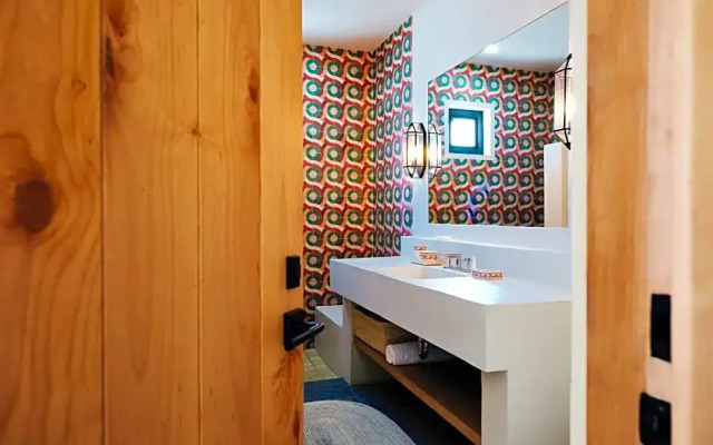 Hotel San Cristobal Adults 15+