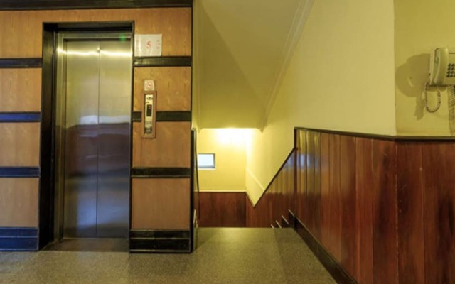 Lemongrass & Ginger Hotel