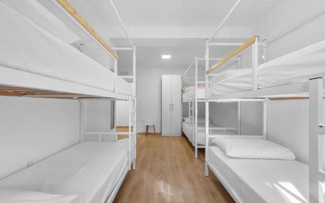 Hostel Elli