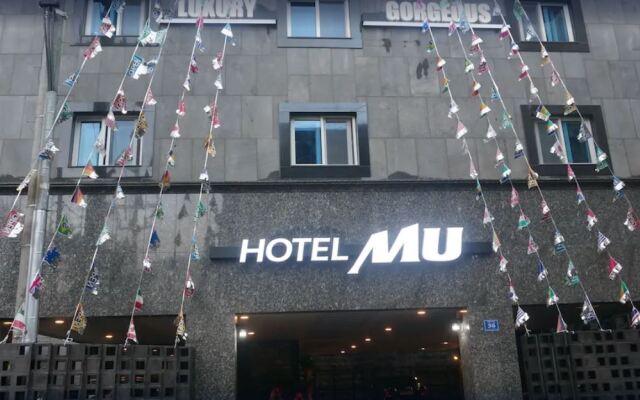 Hotel MU