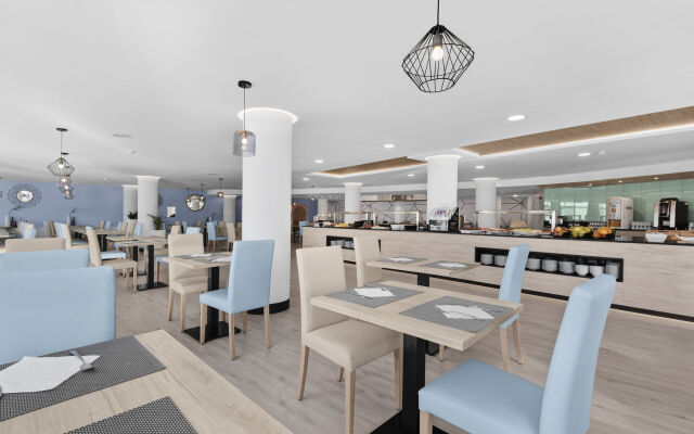 Palmanova Suites by TRH