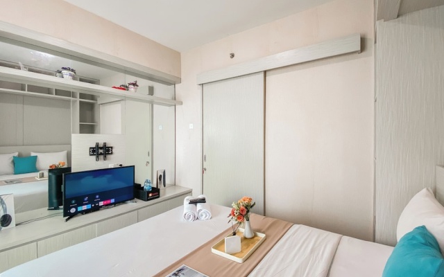 Warm And Minimalist 1Br Without Living Room Grand Kamala Lagoon Apartment – Guest Rooms – Bekasi
