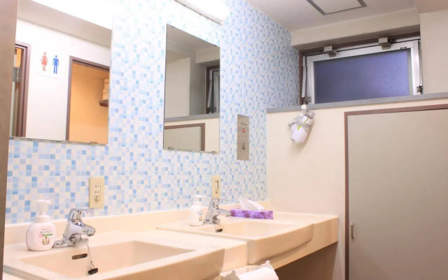 T&K Hostel Kobe Sannomiya East
