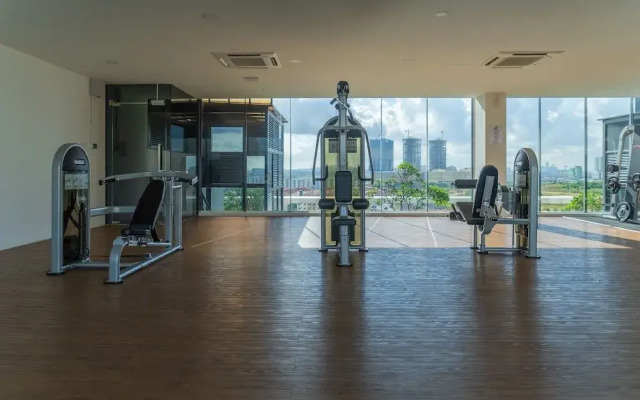 OYO Home 43995 Premium 3br 1tebrau