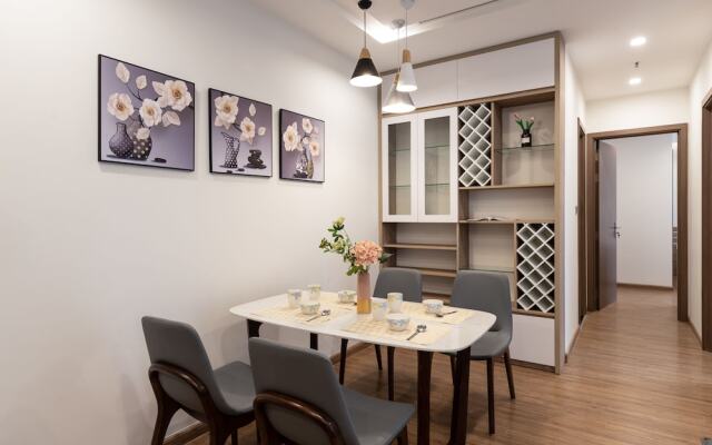Sweet Apartment in Vinhomes Metropolis