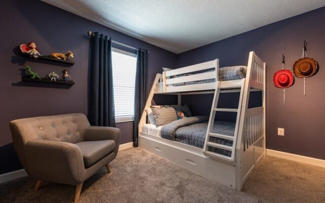 Champions Gate -luxurious 5 Bedroom! Townhouse