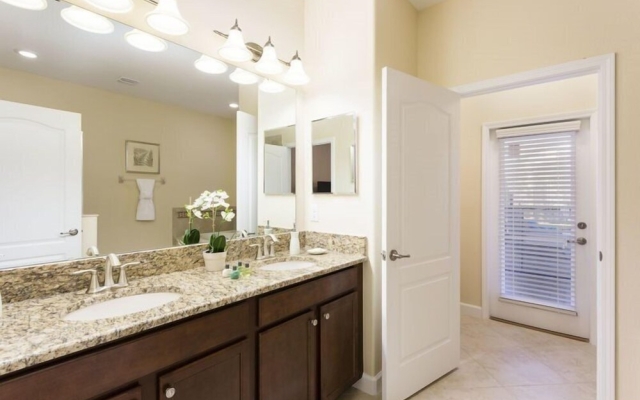 8BR ChampionsGate Pool Home