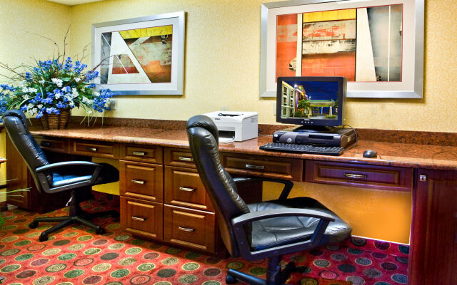 Holiday Inn Express Hotel & Suites Clewiston, an IHG Hotel