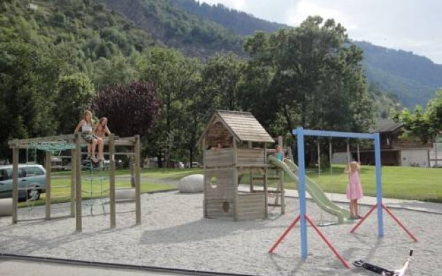 Camping Santa Monica Raron