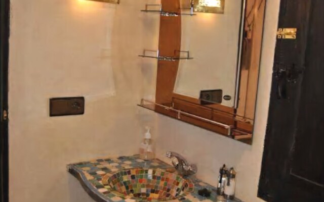 Happy Riad