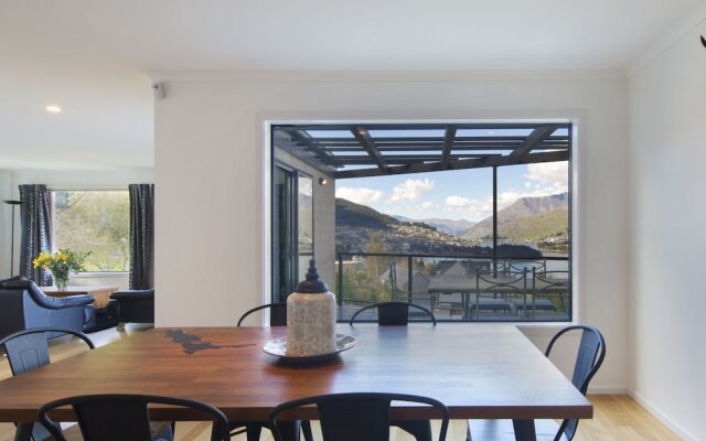 Unit A - Aspen Villa