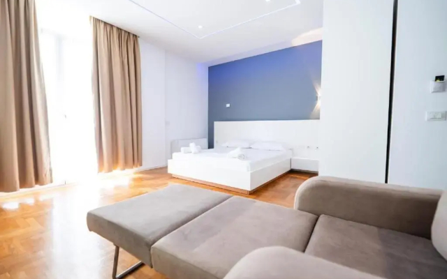 Thea Hotel