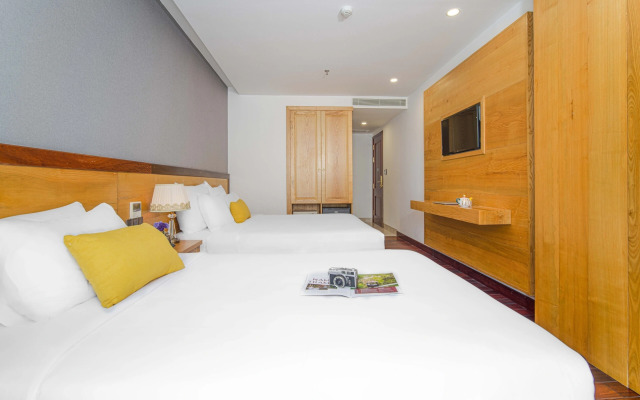 Sunny Ocean Hotel & Spa