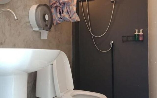 Yimwhan Hostel &Cafe
