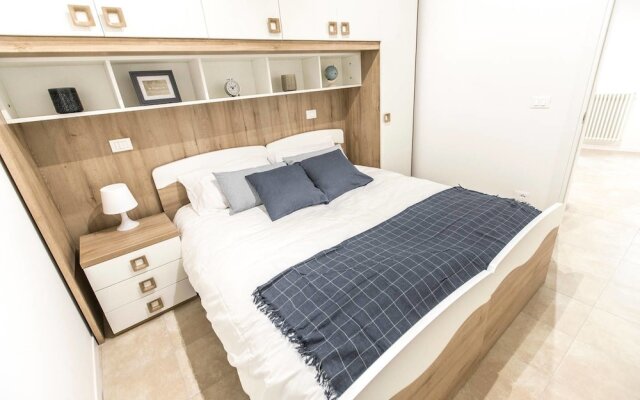 Cà Rezzonico Apartment R&R