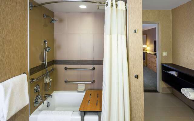DoubleTree by Hilton Sonoma - Wine Country