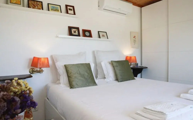 Mira Guincho house with sea view and garden