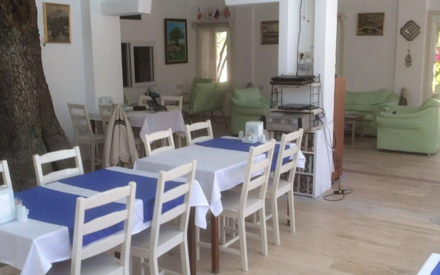 Ministar Hotel