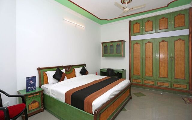 Oyo 11069 Hotel Star Inn