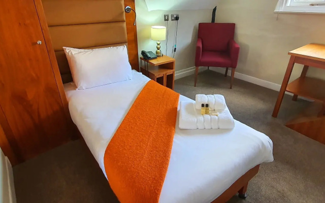 Cathedral Gate Hotel