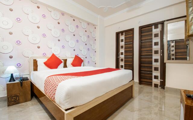 OYO Flagship 47006 Hotel Magadh Palace