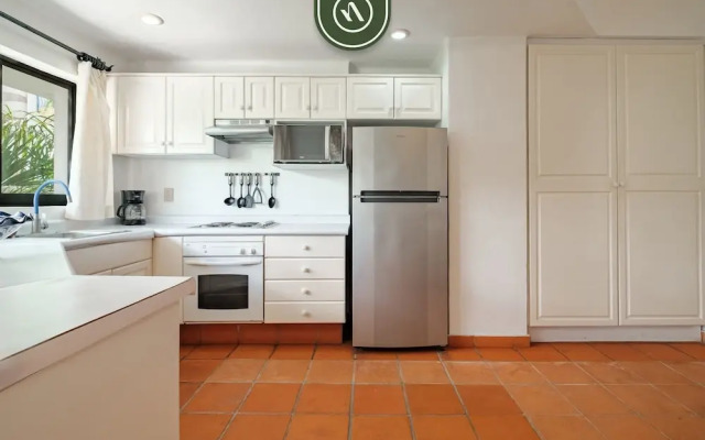 One Beach Street 310 C