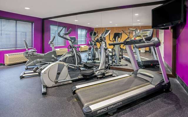 La Quinta Inn & Suites by Wyndham The Woodlands/Spring