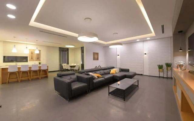 Exotic Villa Fantasy - Habuchim 3