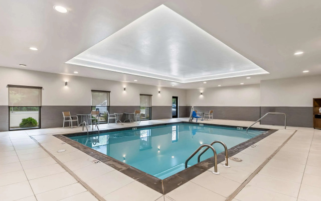 Comfort Suites Columbia I-65