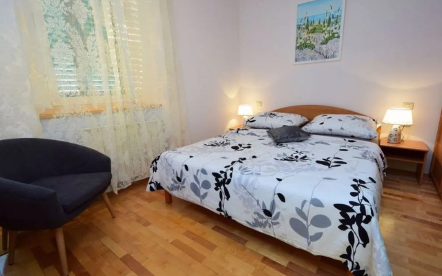 House Naš dom Cornwall 27746