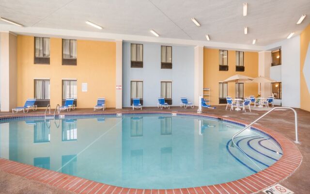 AmericInn Hotel & Suites Johnston