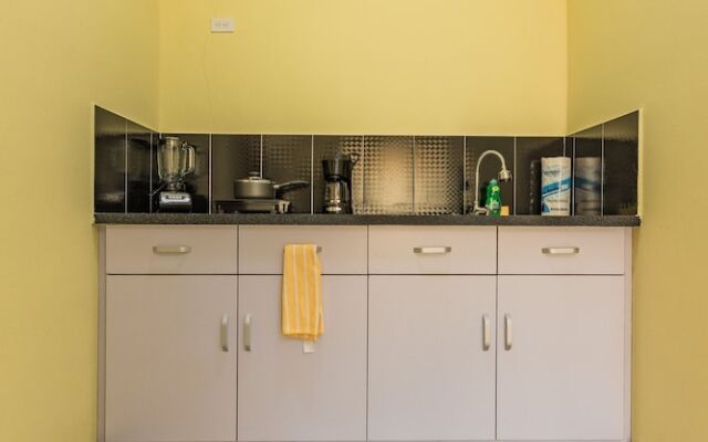 Rooi Santo Residence