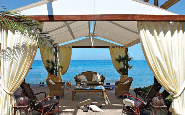 Divani Escape- Adults only