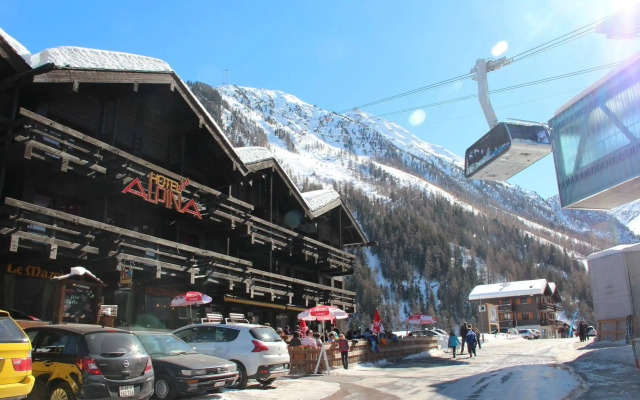 Hôtel Alpina