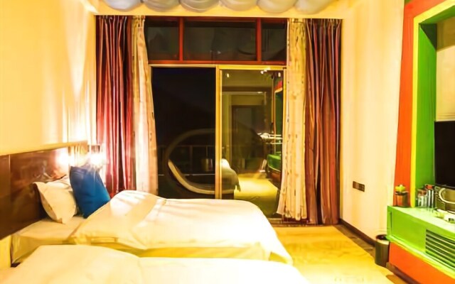 Jiaxi Boutique Creative Hotel