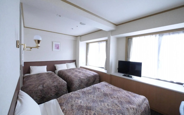 U Community Hotel