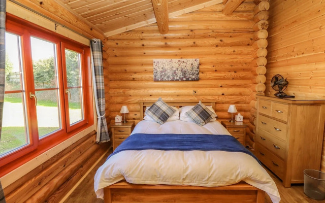 Pine Lodge