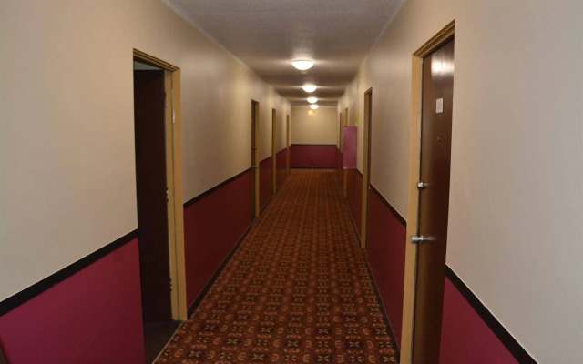 Village Inn