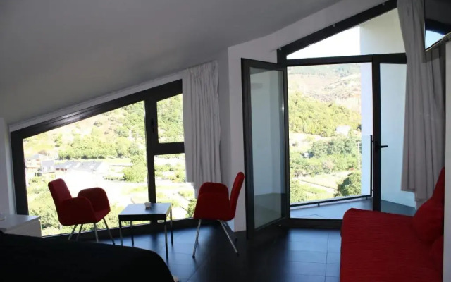 Hostal Tres Campanas