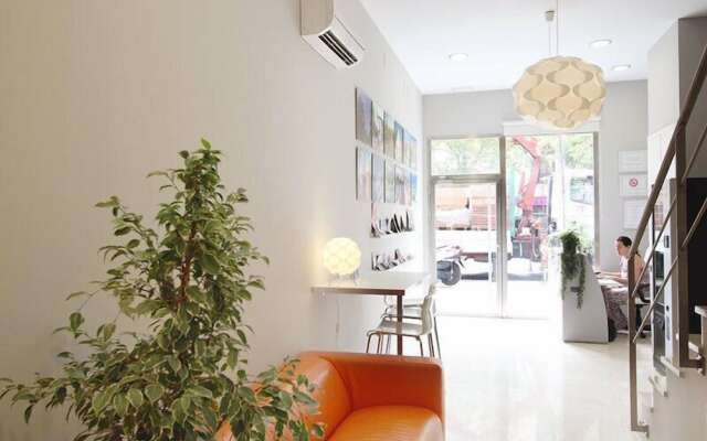 Dormavalència Hostel