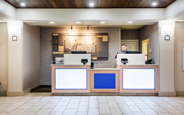 Holiday Inn Express Hotel & Suites Lewisburg by IHG