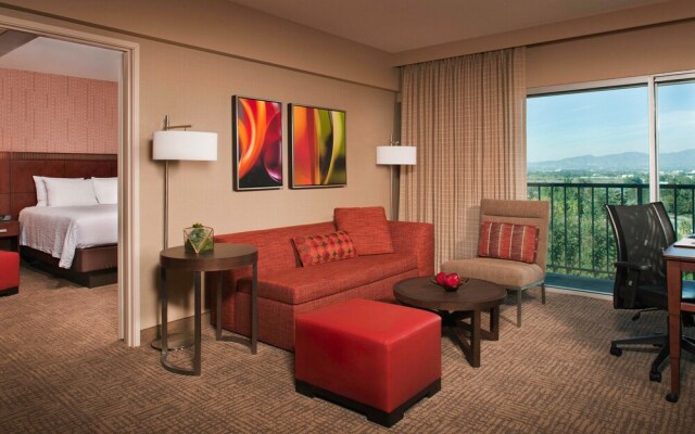 Courtyard By Marriott Los Angeles - Sherman Oaks