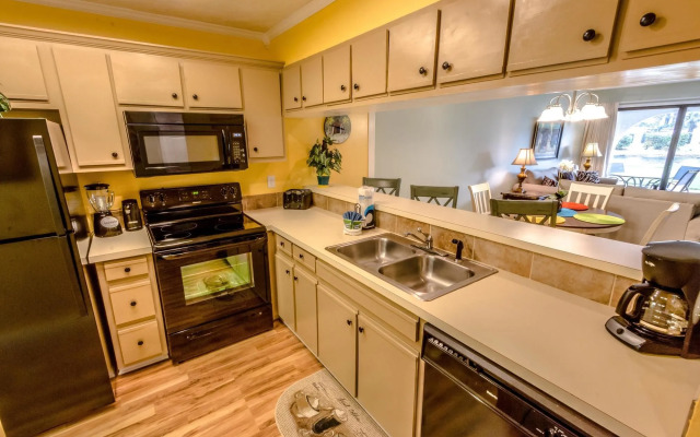 Edgewater Golf Villa 504