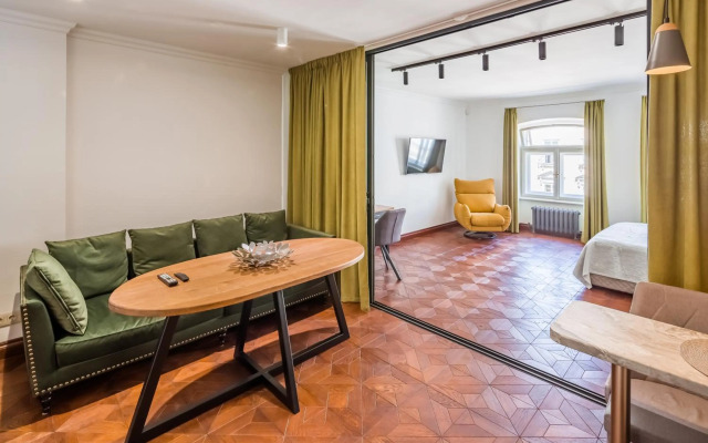 Romari апартименти площа Ринок