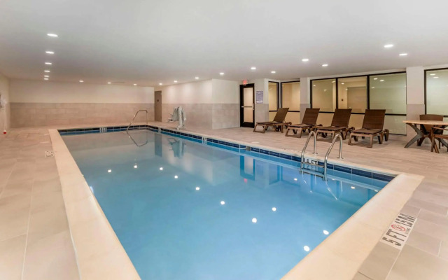Comfort Suites Gatlinburg Downtown-Convention Center