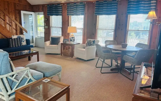Dry Dock - 4 Br Home